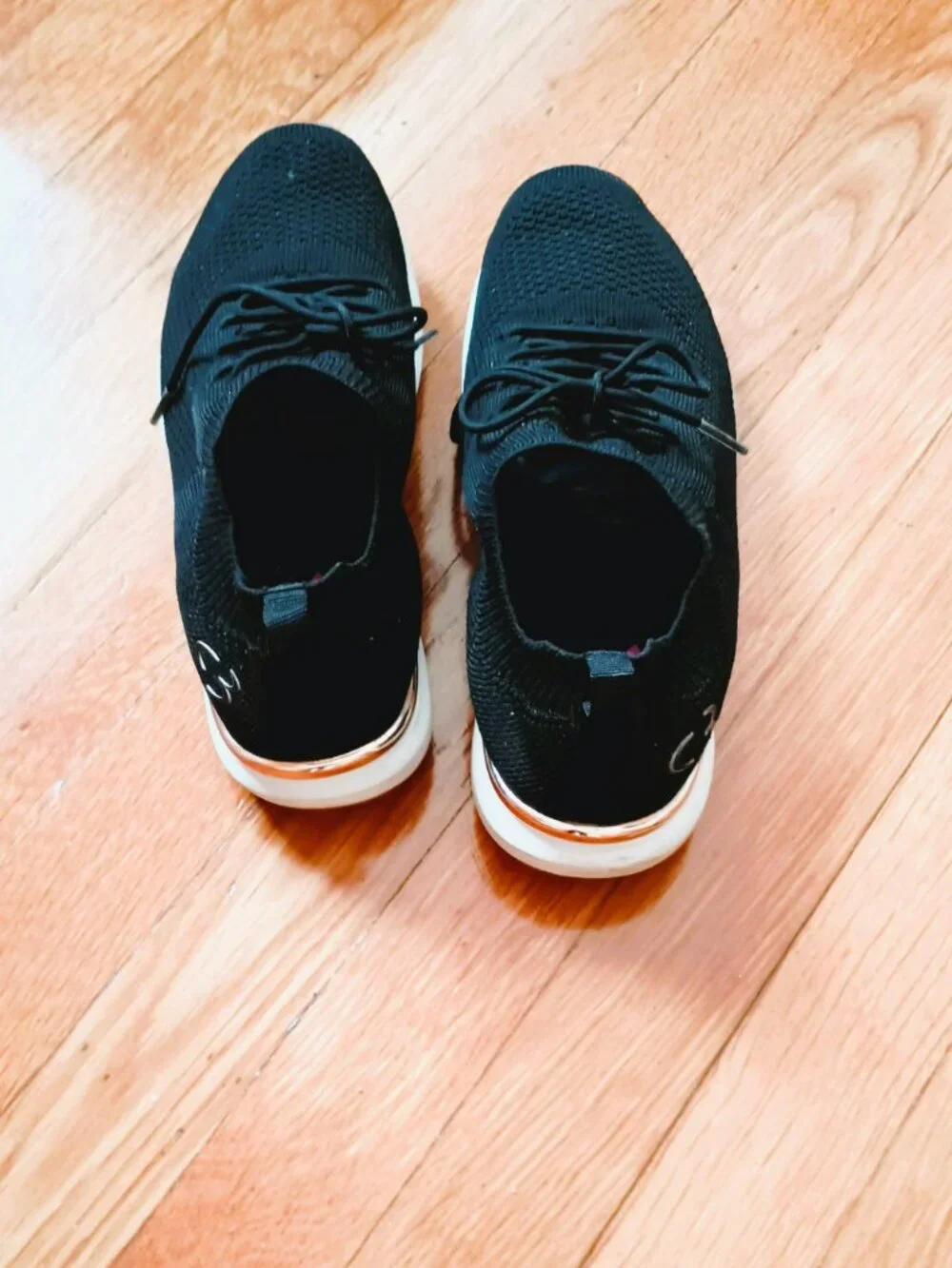 Skechers Stretch Fit Black Sneakers 8 Woman's Mesh Lace Up Shoes